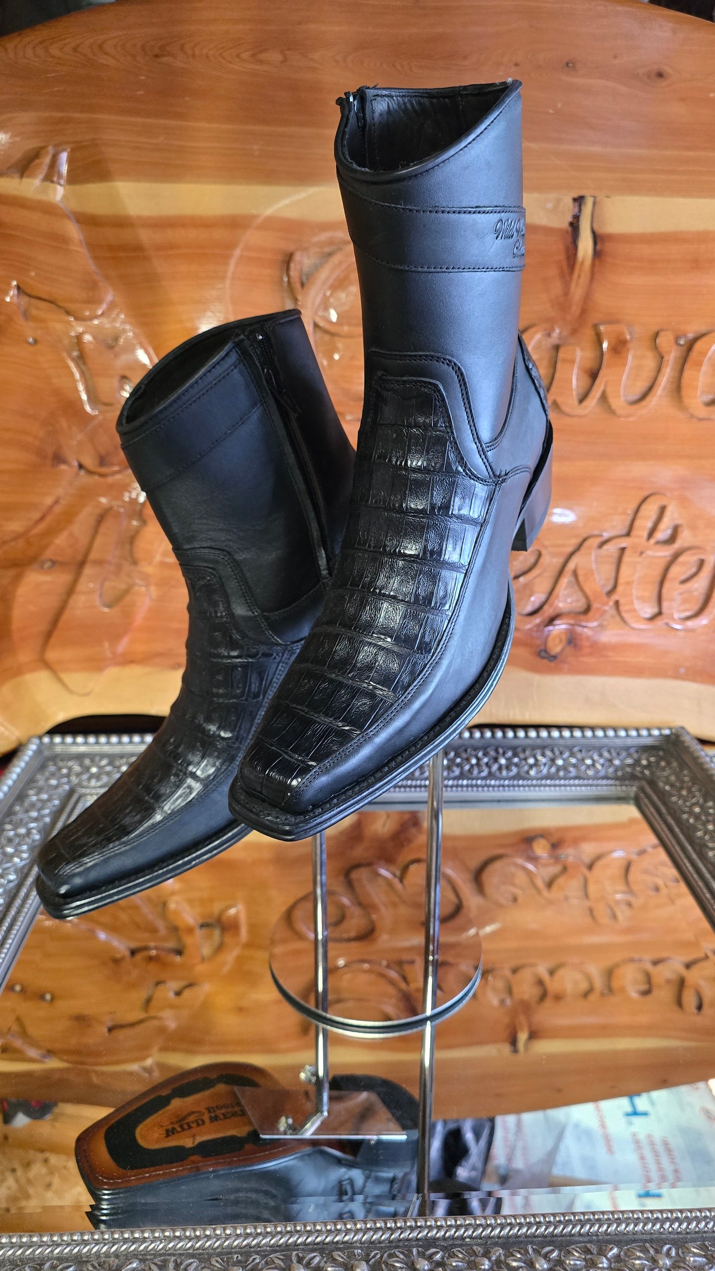 Botin Exótico - Caimán Belly - Negro